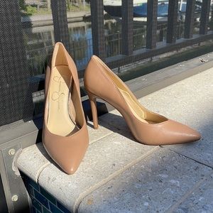 Brand new Jessica Simpson nude heels.